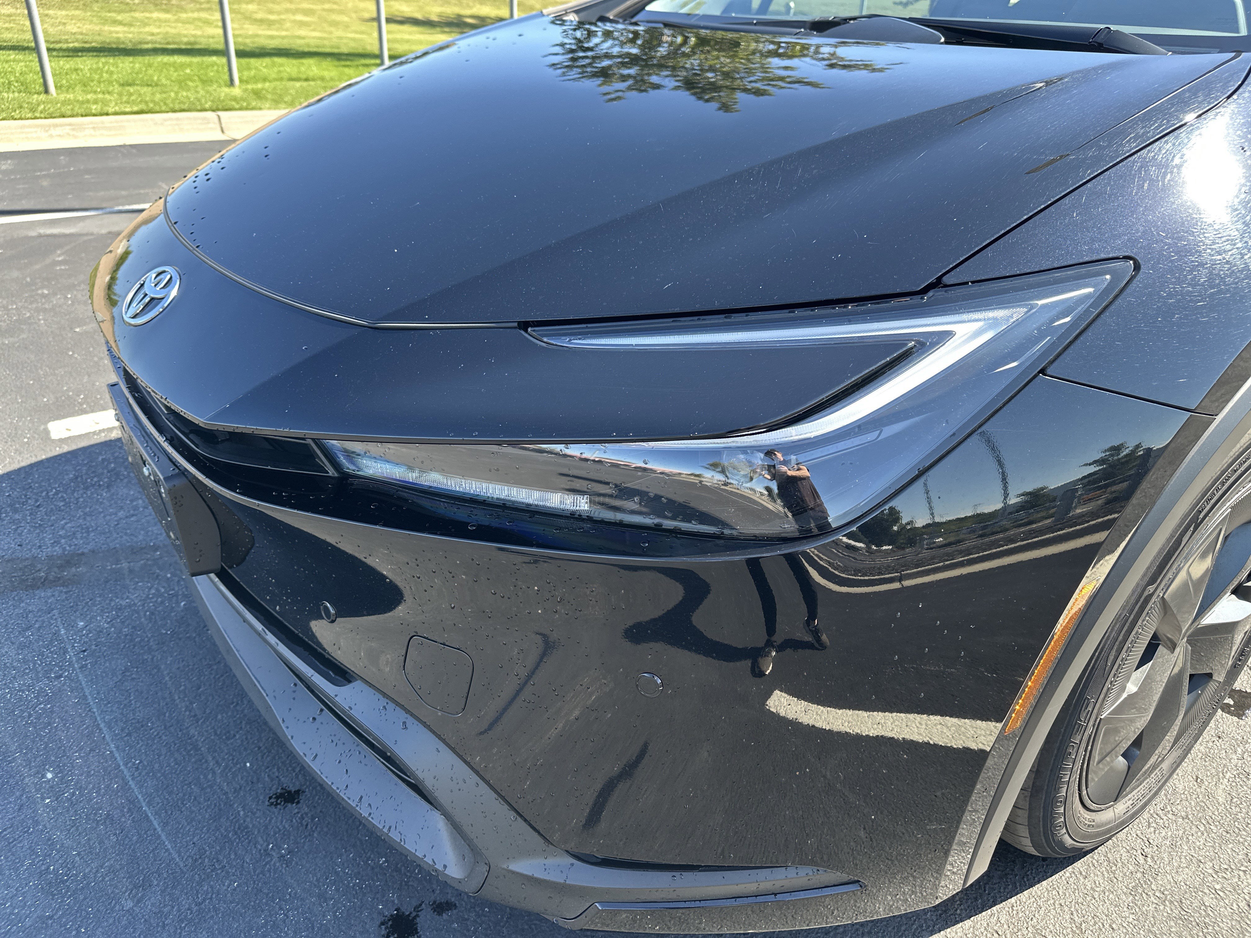 Used 2024 Toyota Prius LE image 6