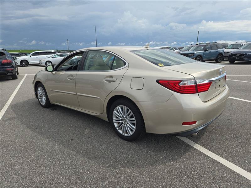 Used 2013 Lexus ES 350 w/ Luxury Pkg FWD image 9