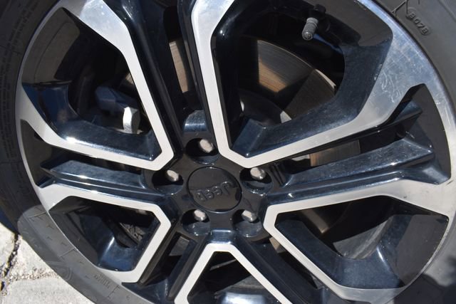 Used 2024 Jeep Compass Limited image 9