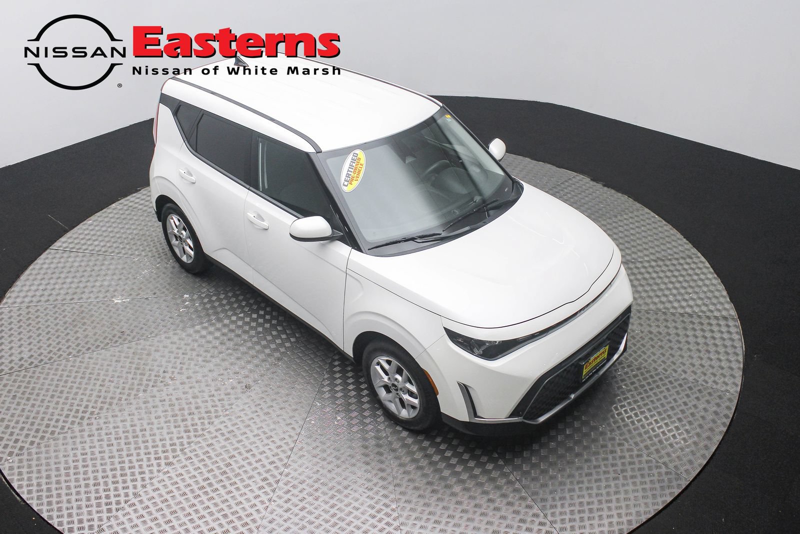 Used 2024 Kia Soul LX w/ Option Group 015 FWD image 3