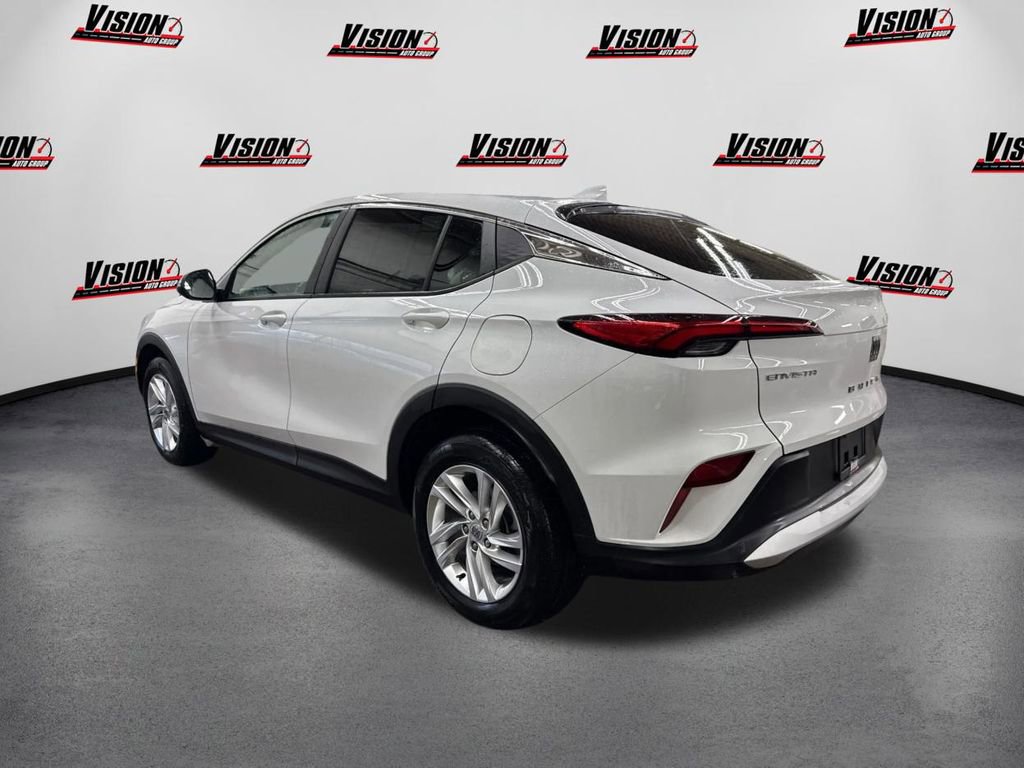 Used 2024 Buick Envista Preferred image 7