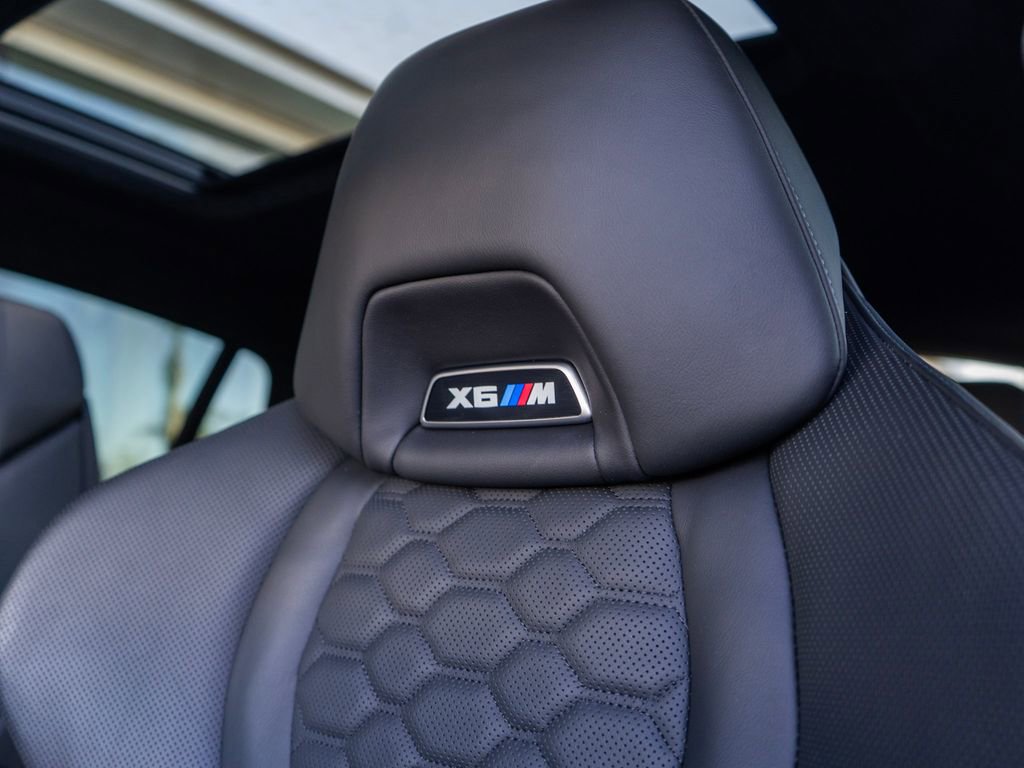 Used 2024 BMW X6 M Competition image 29