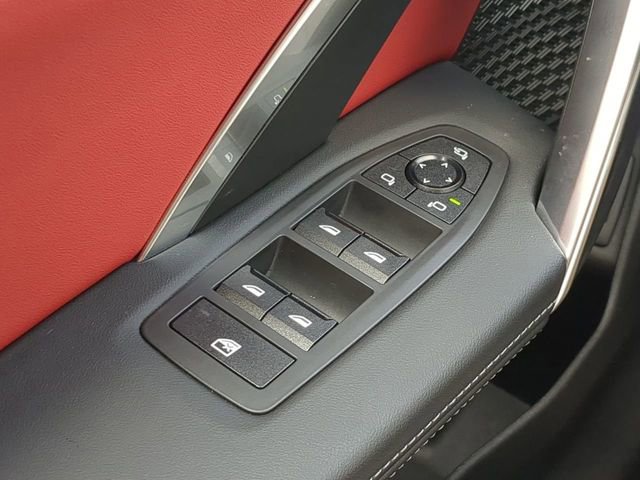 Used 2025 BMW X2 xDrive28i w/ Technology Package image 29