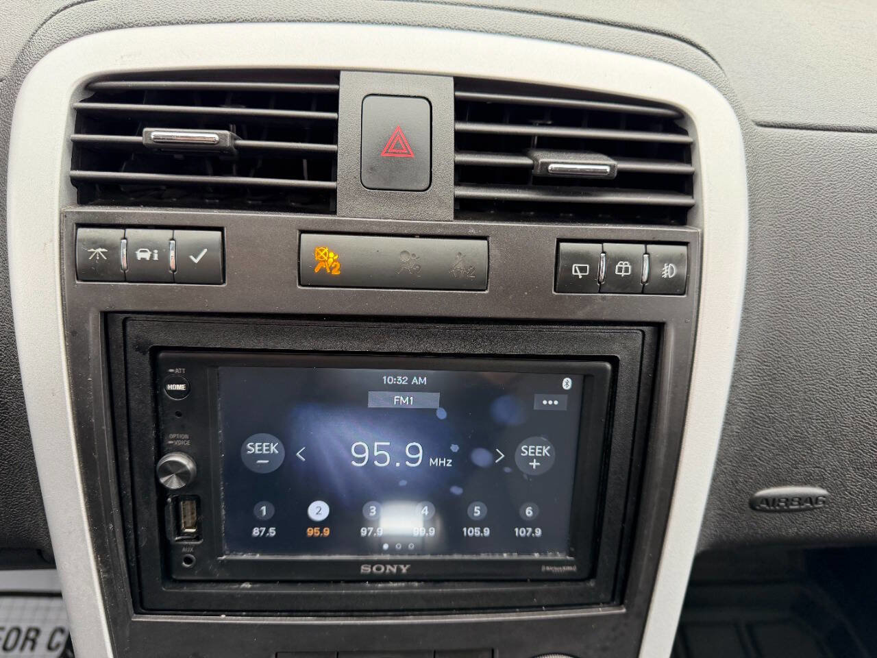 Used 2008 Pontiac Torrent Base AWD 4dr SUV image 22