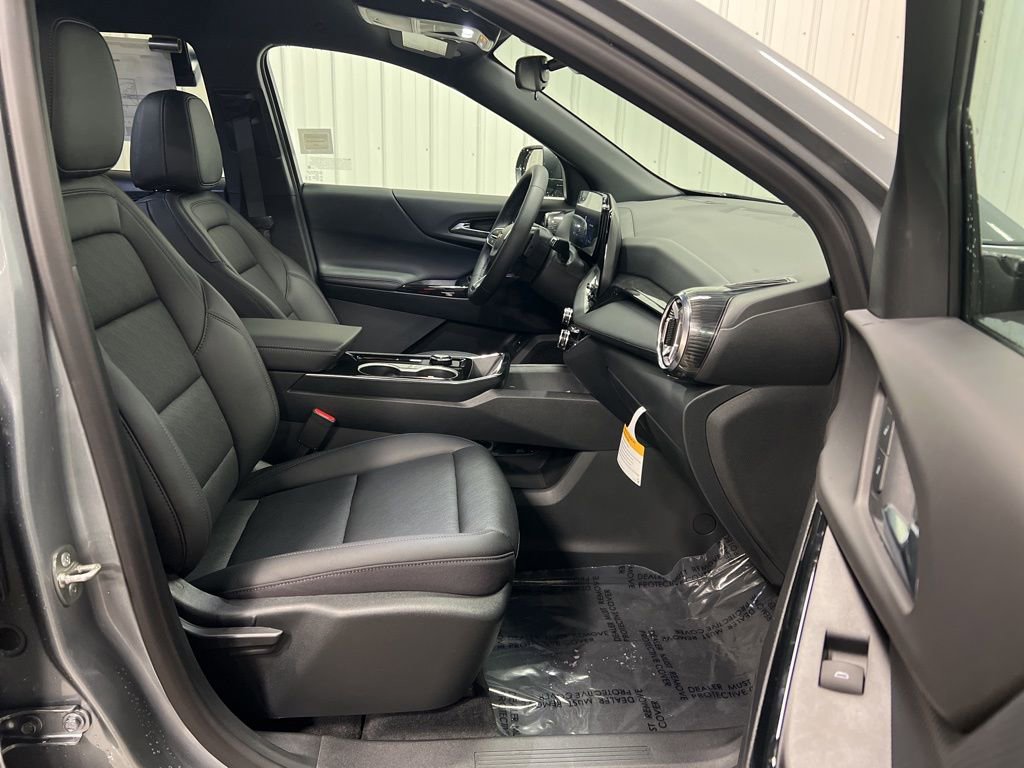 New 2026 Chevrolet Equinox LT w/ Convenience Package II image 8