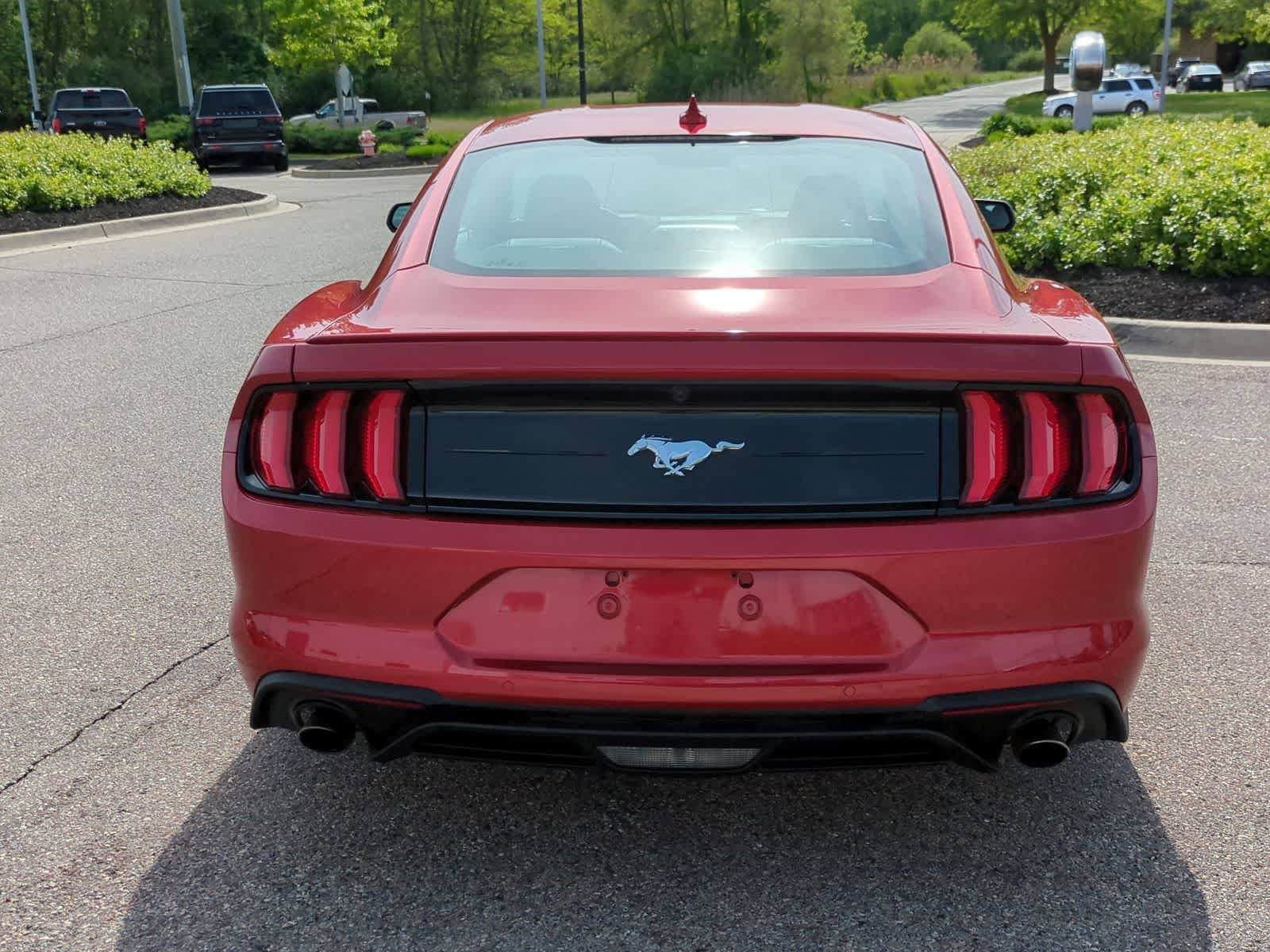 Certified 2022 Ford Mustang Premium RWD image 7