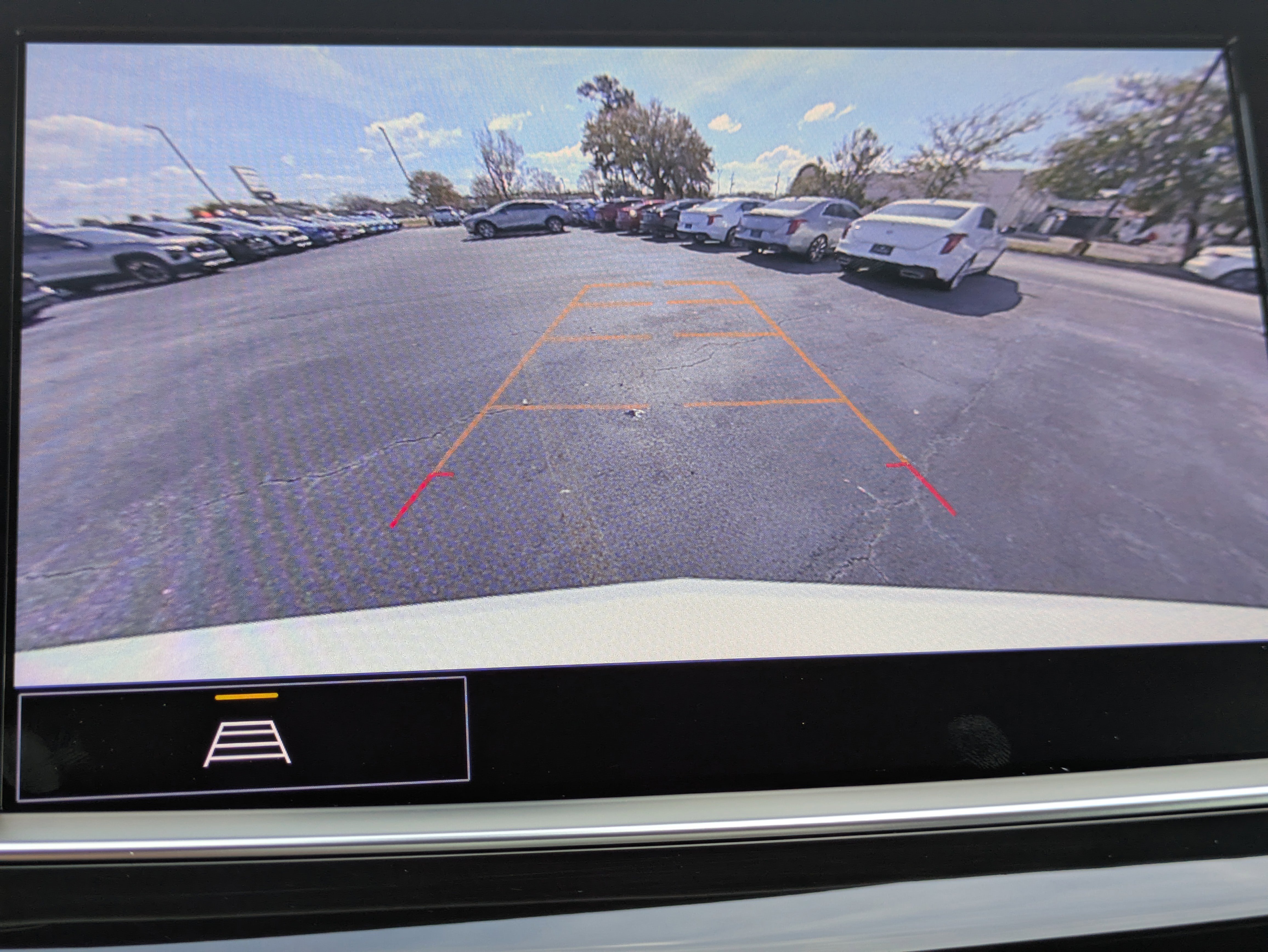 Used 2024 Cadillac XT6 Luxury FWD image 14