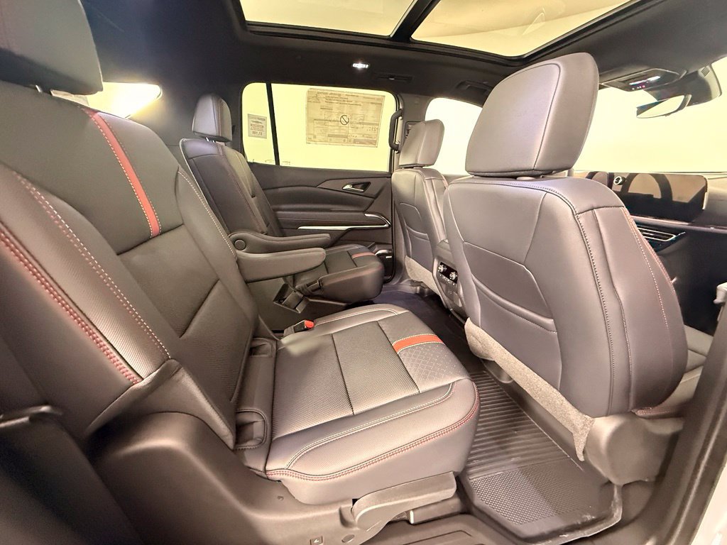 New 2026 Chevrolet Traverse RS w/ LPO, Floor Liner Package AWD/4WD image 22