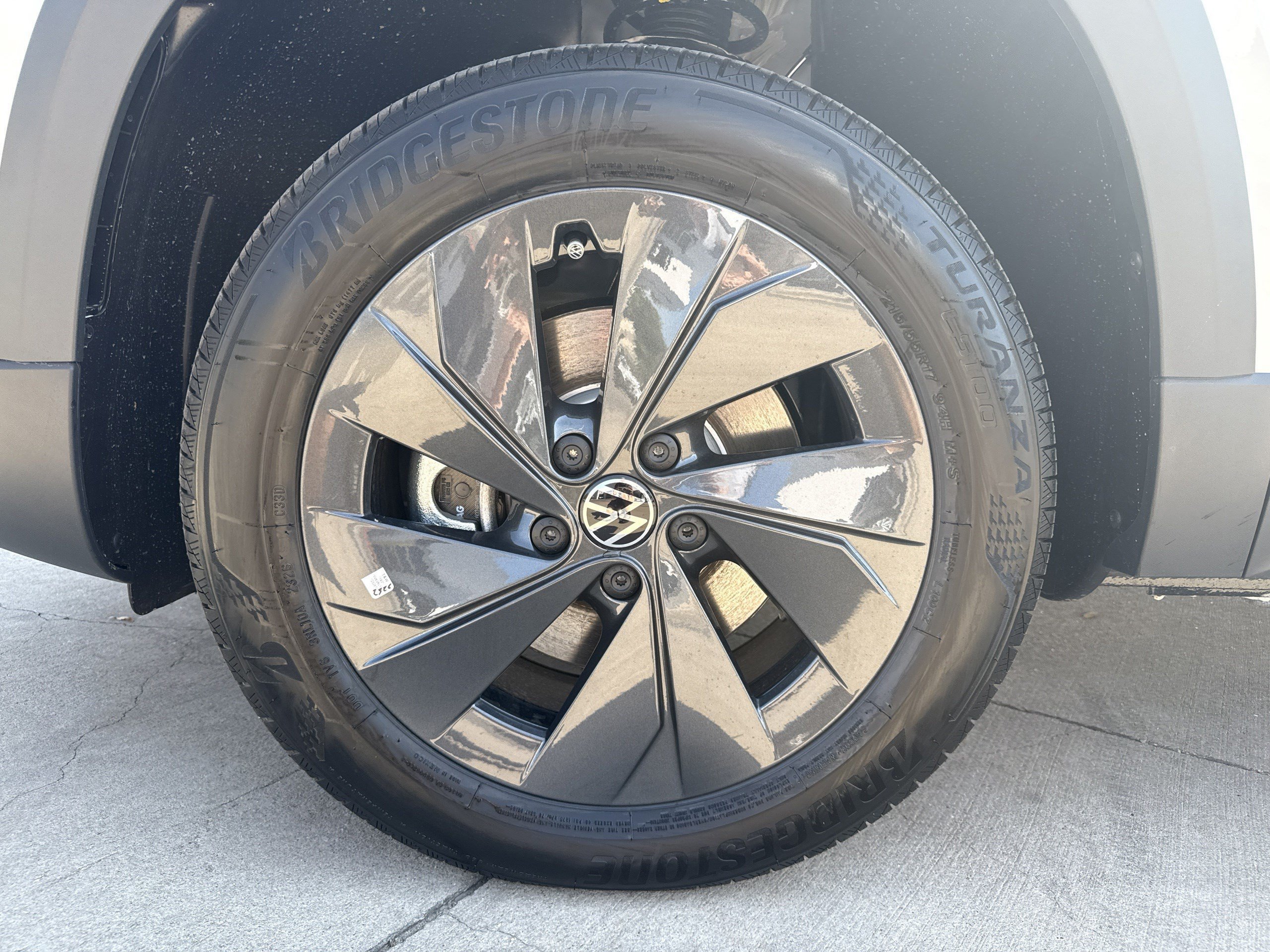 New 2027 Volkswagen Taos S FWD image 25