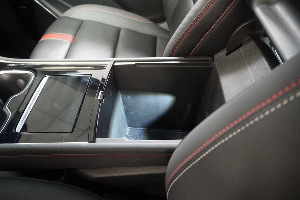 Used 2025 Chevrolet Traverse RS w/ LPO, Floor Liner Package AWD/4WD image 26