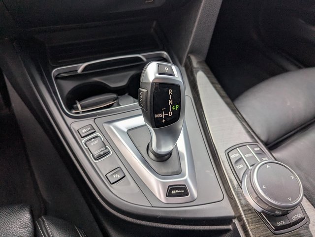 Used 2018 BMW 330e w/ Premium Package image 13