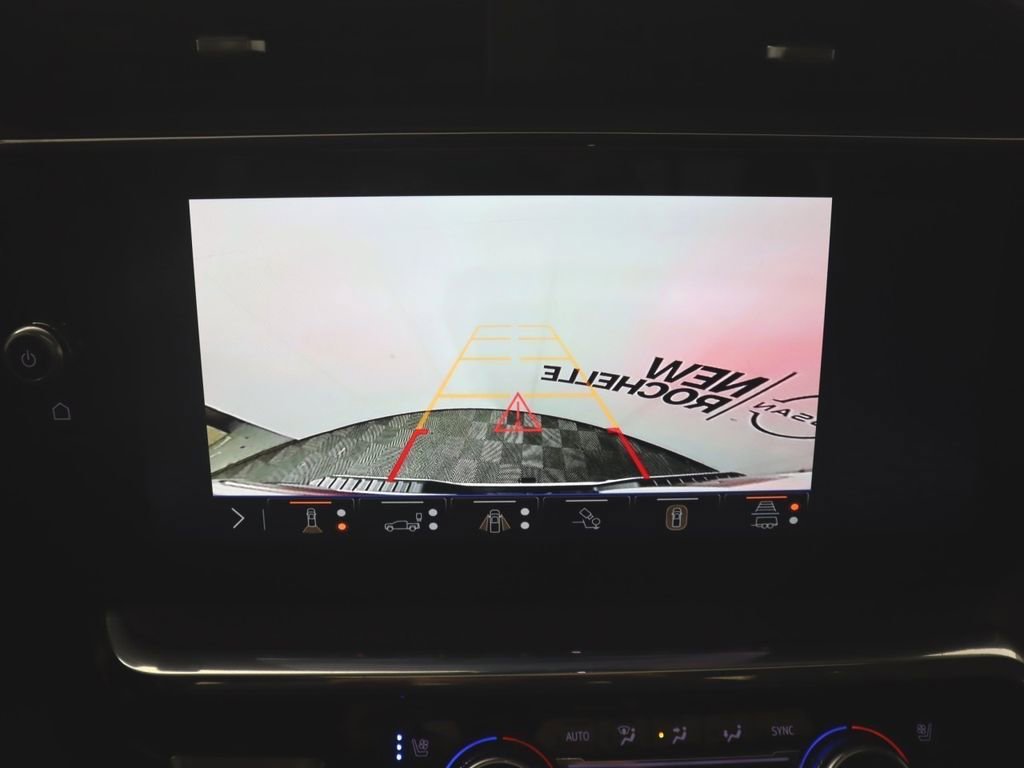 Used 2025 GMC Sierra 3500 Denali image 13