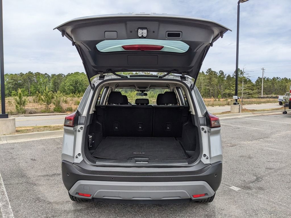 Used 2023 Nissan Rogue SV FWD image 39