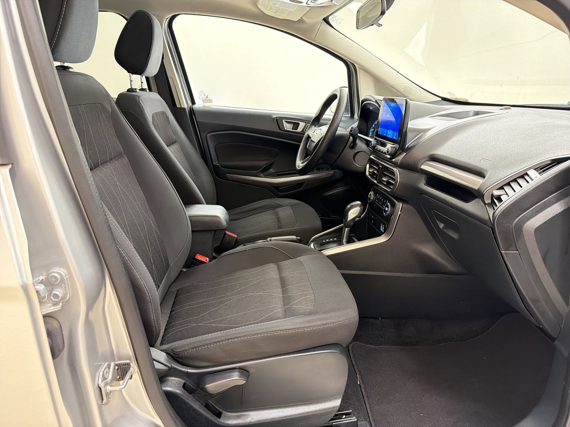 Used 2021 Ford EcoSport SE FWD image 30