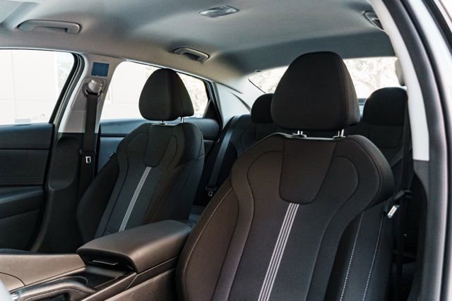 New 2026 Hyundai Elantra SE image 9