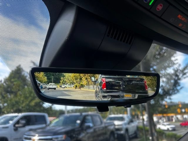 New 2026 Chevrolet Suburban Premier AWD/4WD image 36