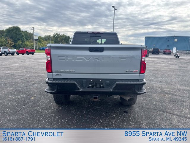 Used 2024 Chevrolet Silverado 2500 ZR2 w/ Technology Package AWD/4WD image 4