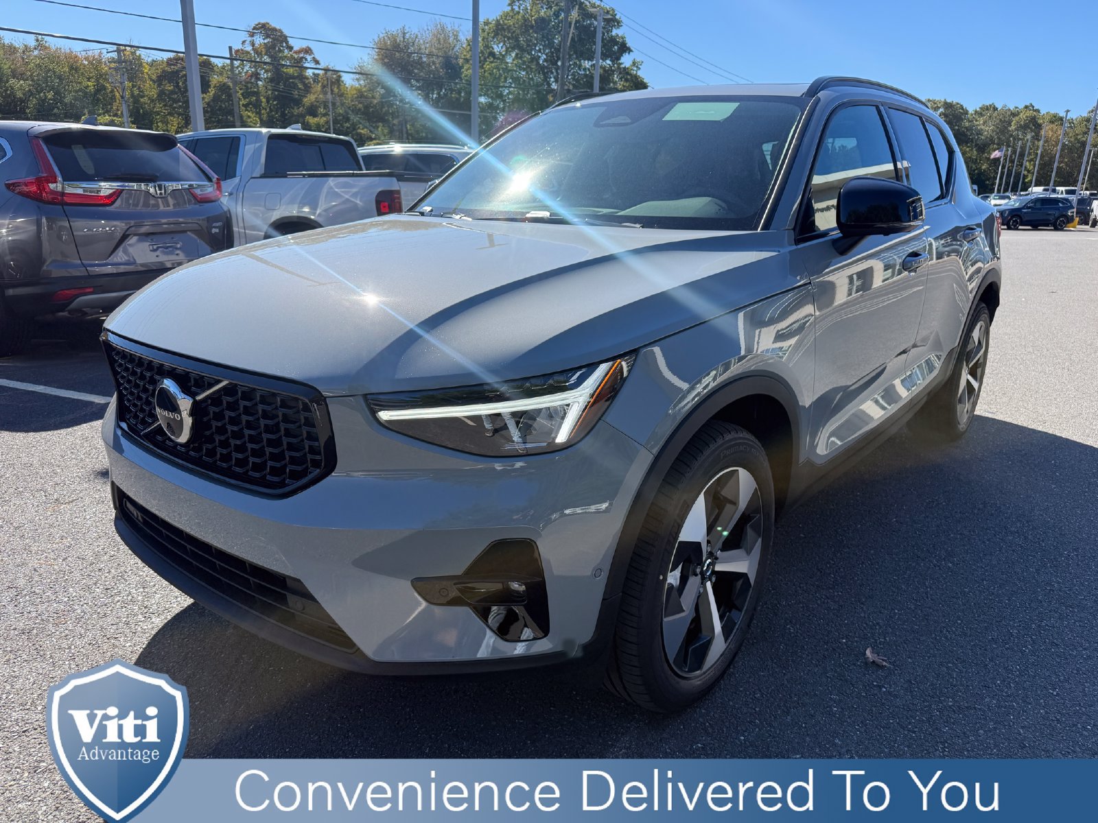 New 2026 Volvo XC40 B5 Plus w/ Protection Package Premier AWD/4WD image 4