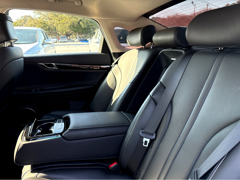 Used 2023 Genesis G80 2.5T image 19