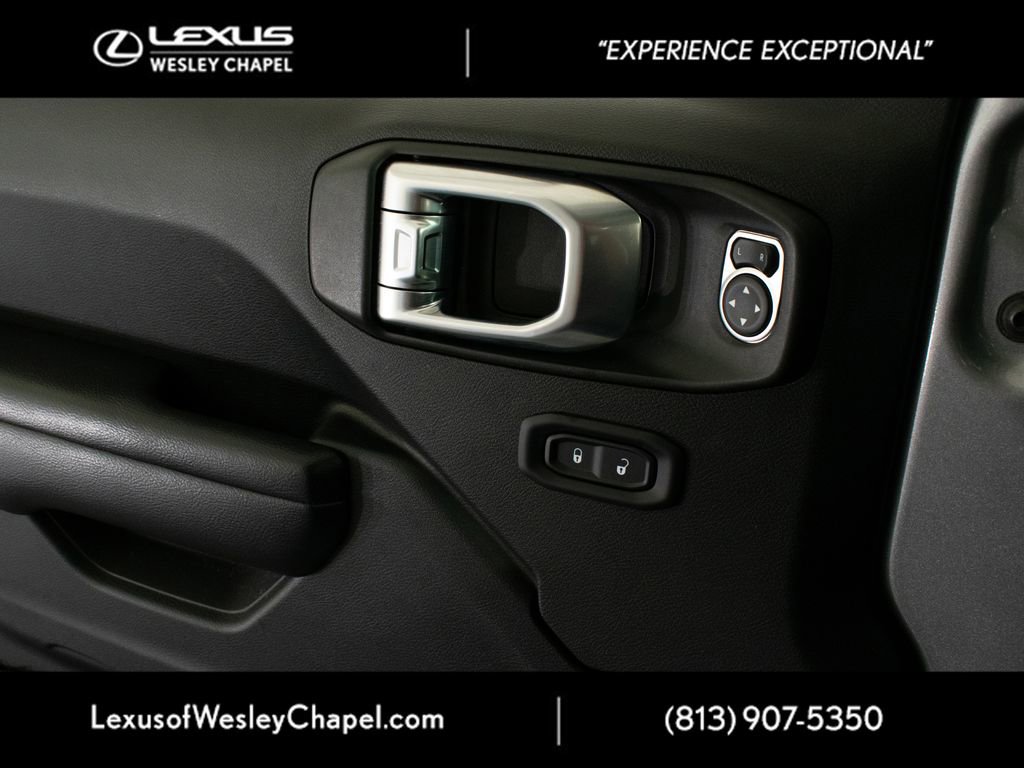 Used 2018 Jeep Wrangler Unlimited Sport S image 34