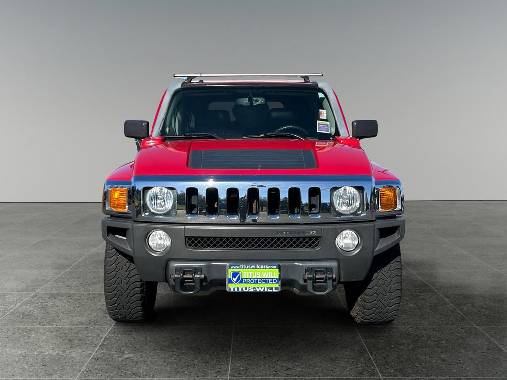 Used 2010 HUMMER H3 image 2