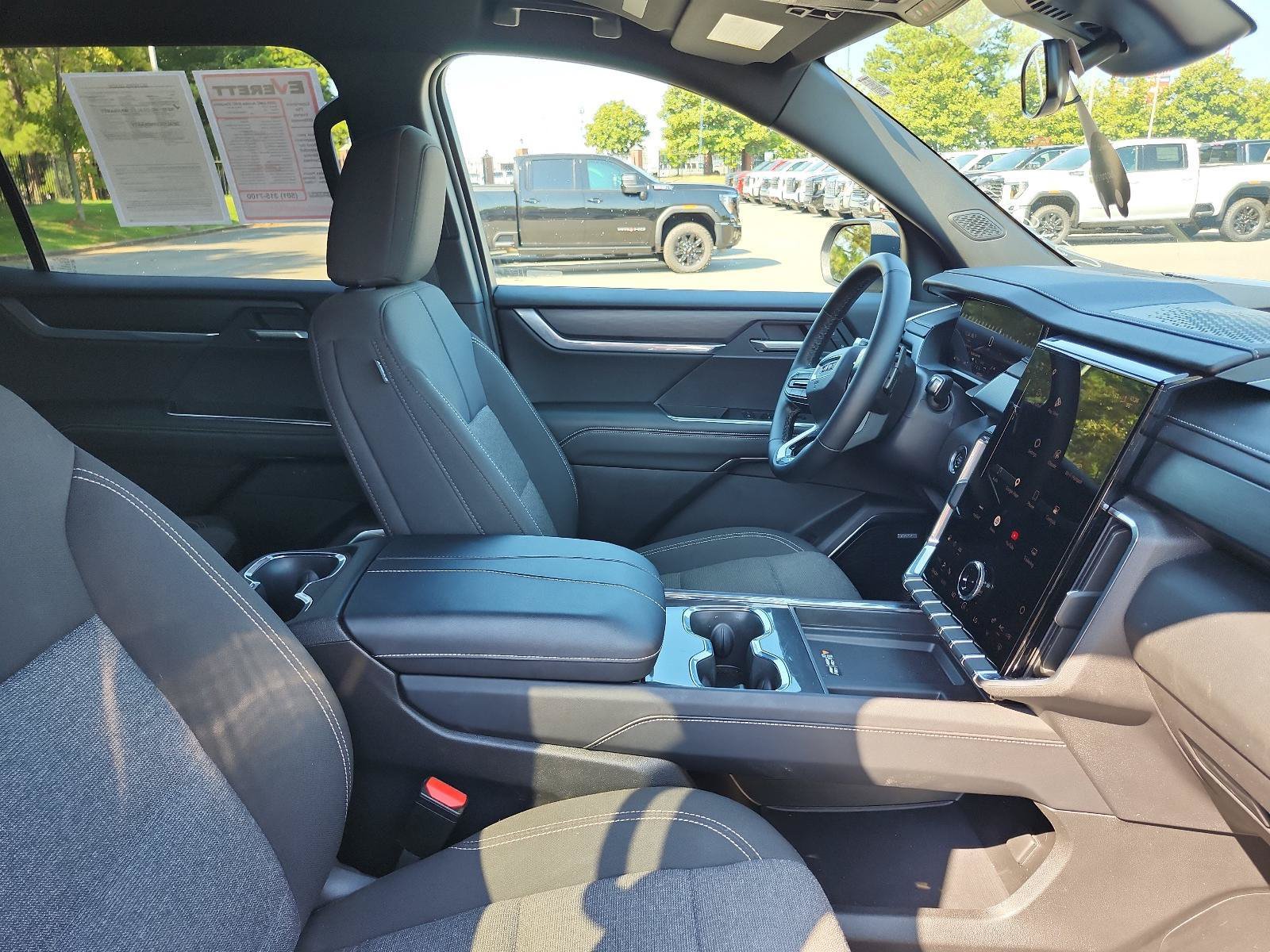 Certified 2025 GMC Acadia Elevation AWD/4WD image 7