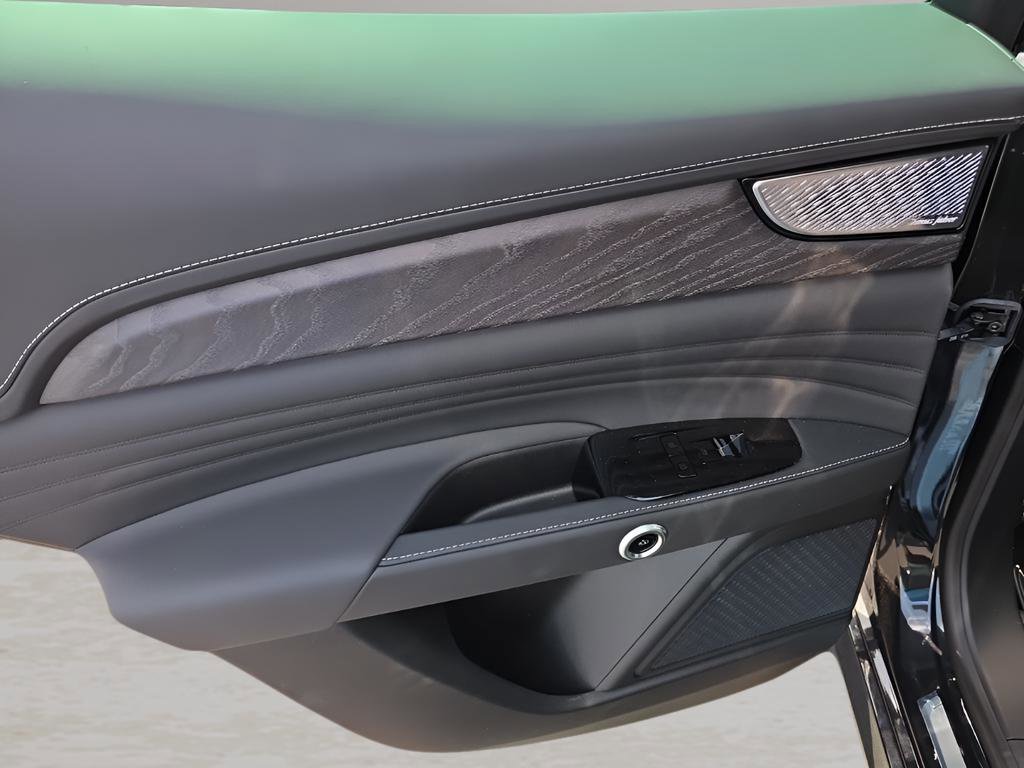 New 2025 Maserati Grecale GT image 29