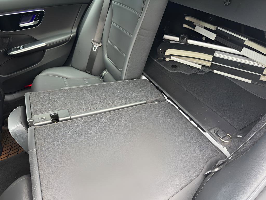 Used 2023 Mercedes-Benz C 300 Sedan image 29