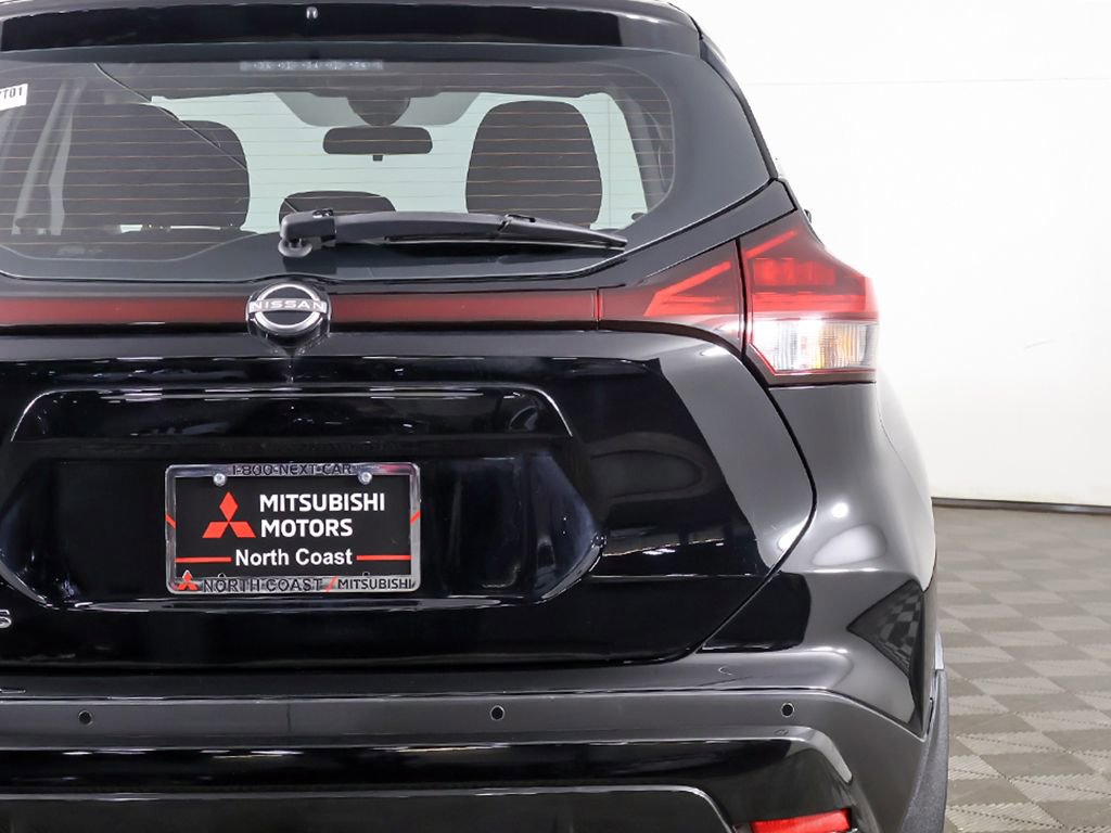 Used 2022 Nissan Kicks S image 13