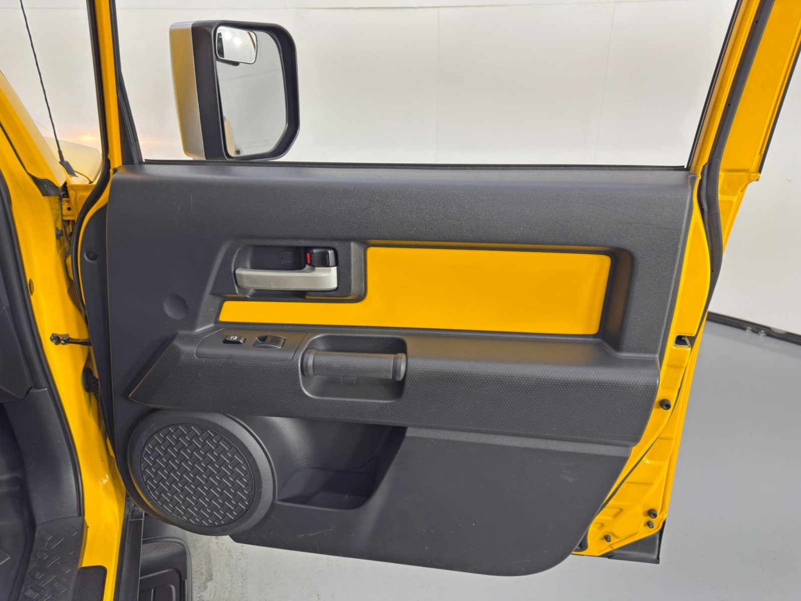 Used 2007 Toyota FJ Cruiser 4WD image 33