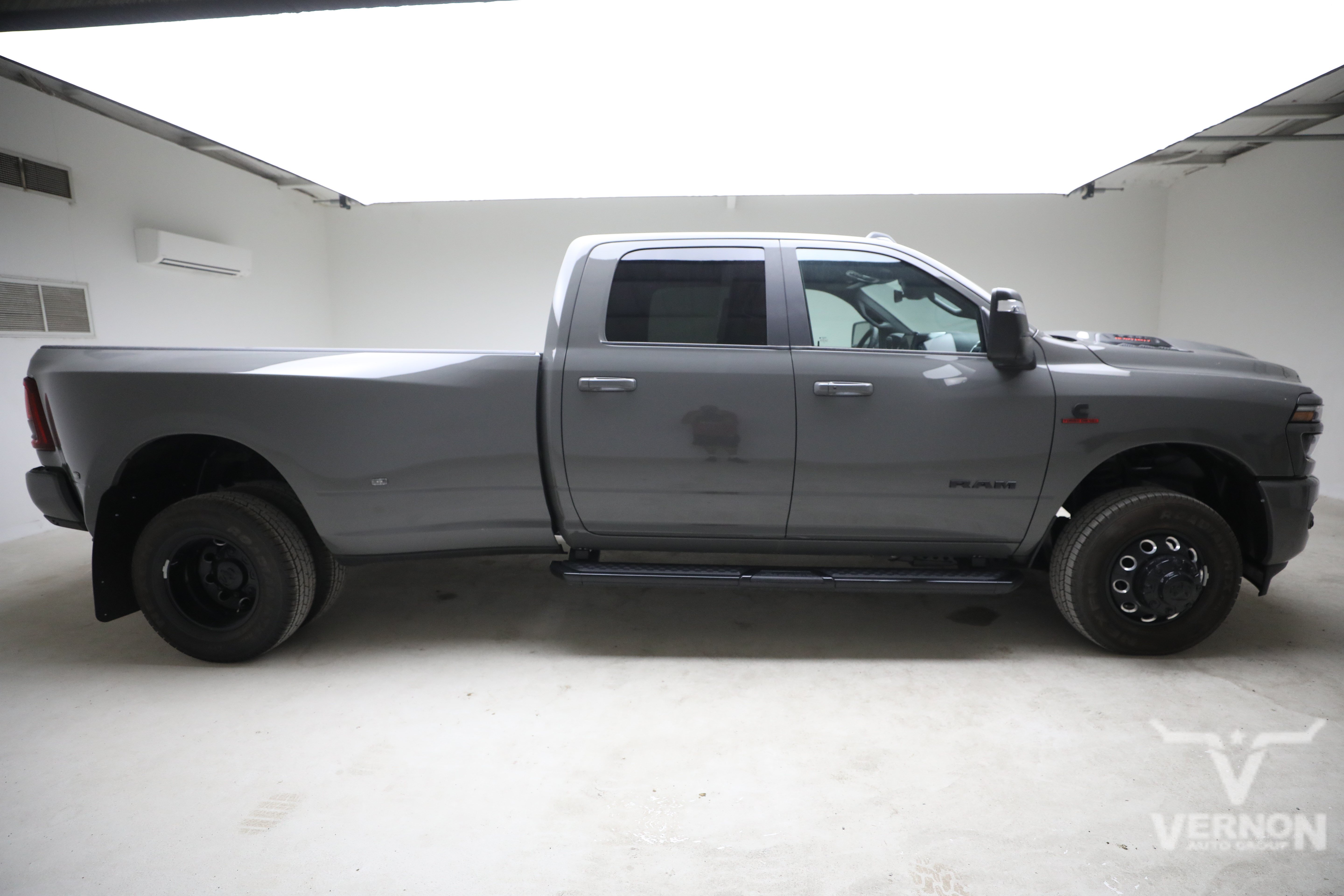 New 2026 RAM 3500 Laramie w/ Night Edition AWD/4WD image 6