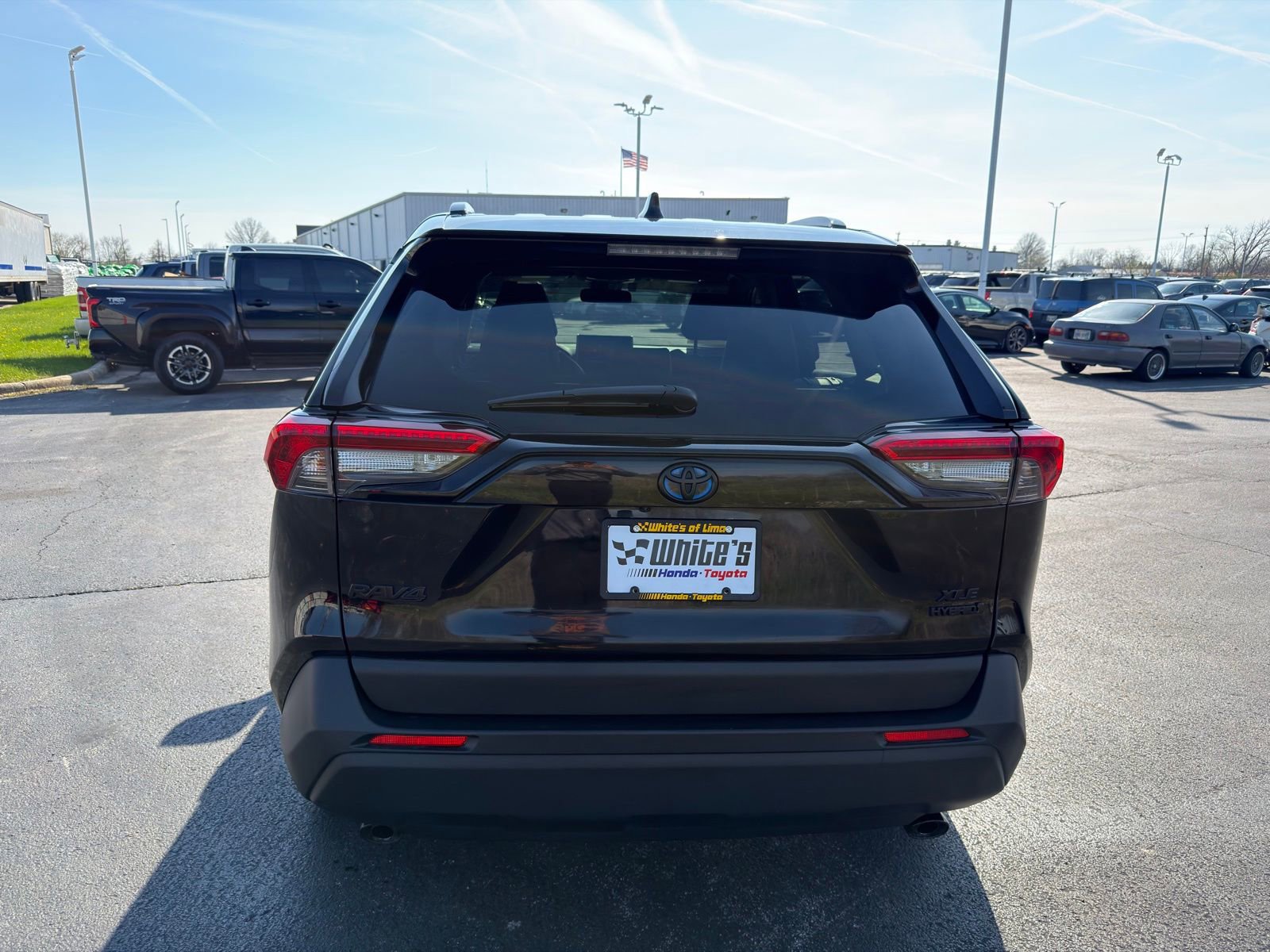 Used 2022 Toyota RAV4 XLE Premium image 7