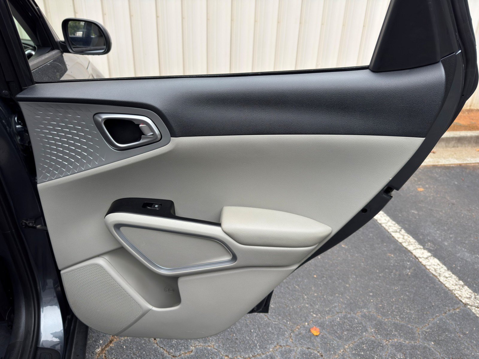 Used 2020 Kia Soul LX FWD image 36