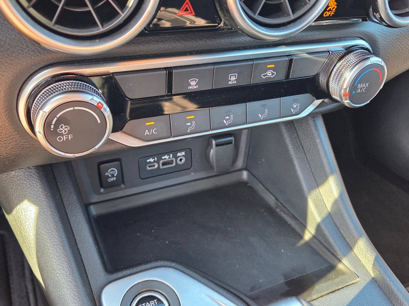 Used 2024 Nissan Sentra SV FWD image 22