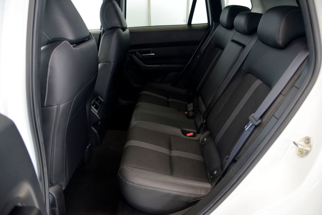 Used 2023 MAZDA CX-50 AWD 2.5 S w/ Cargo Package image 27