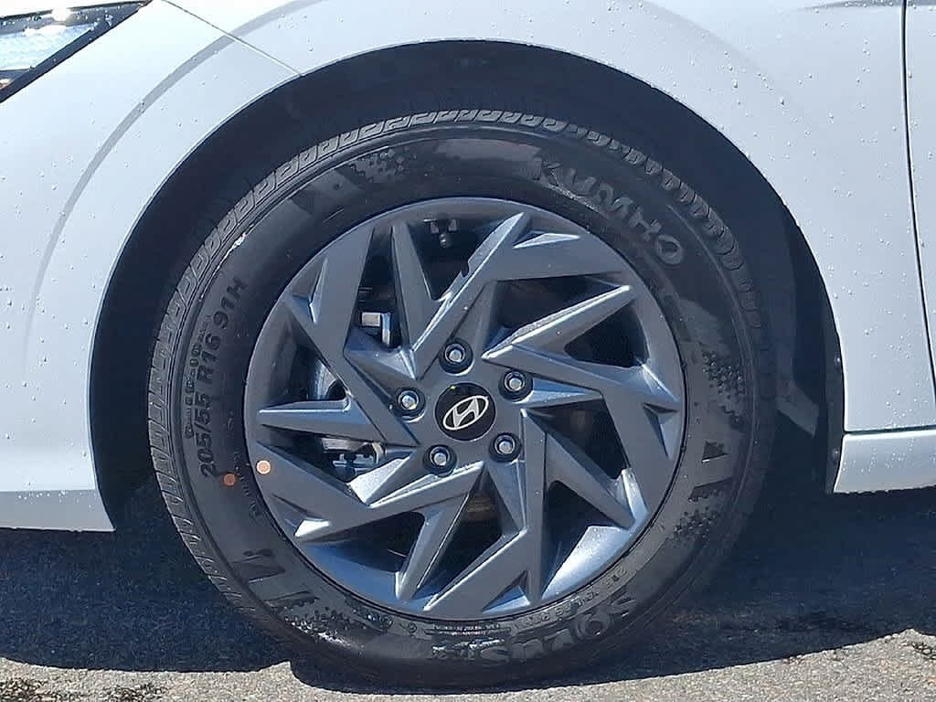 New 2026 Hyundai Elantra Hybrid FWD image 8