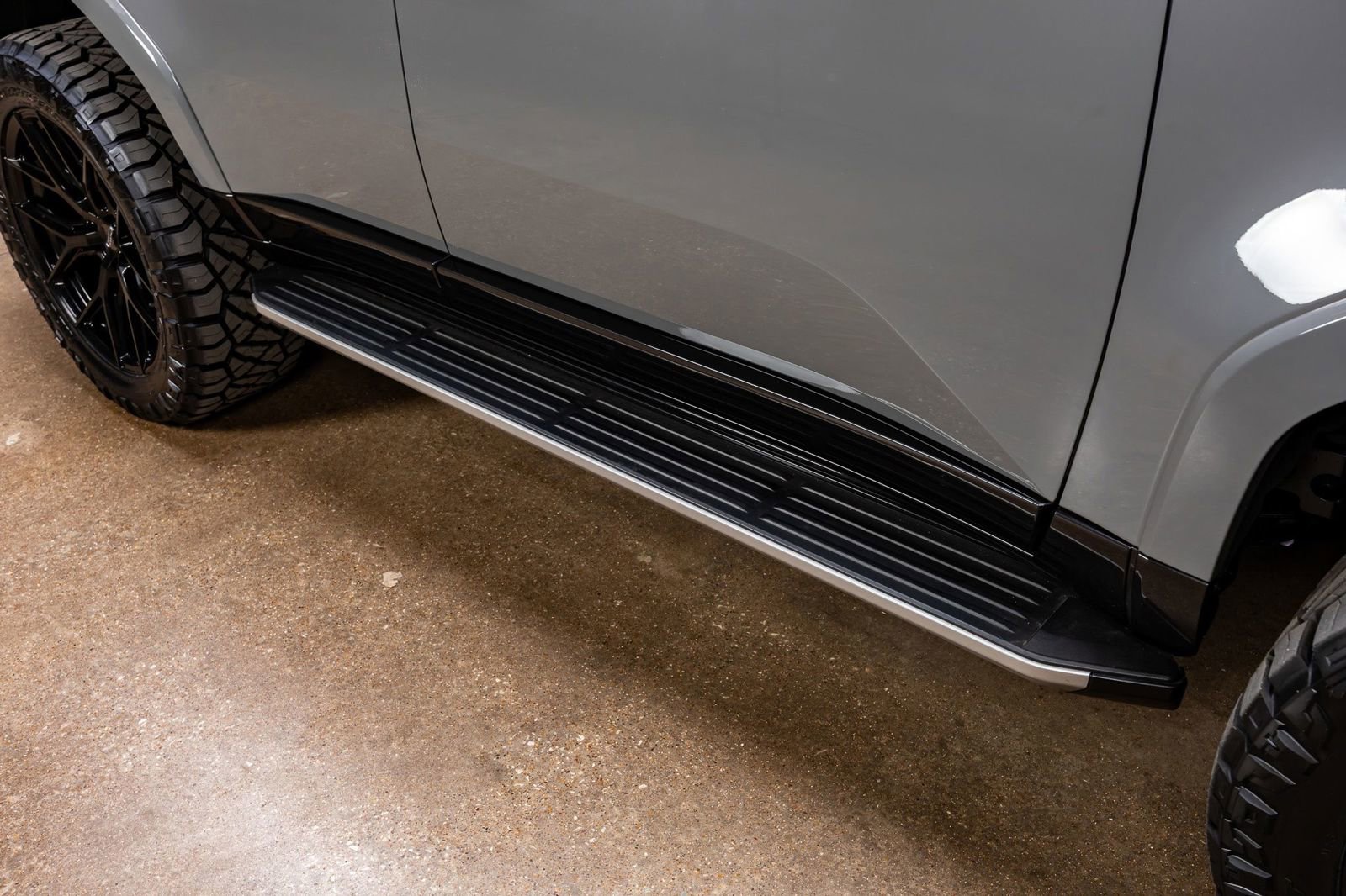 Used 2025 Lexus GX 550 image 13