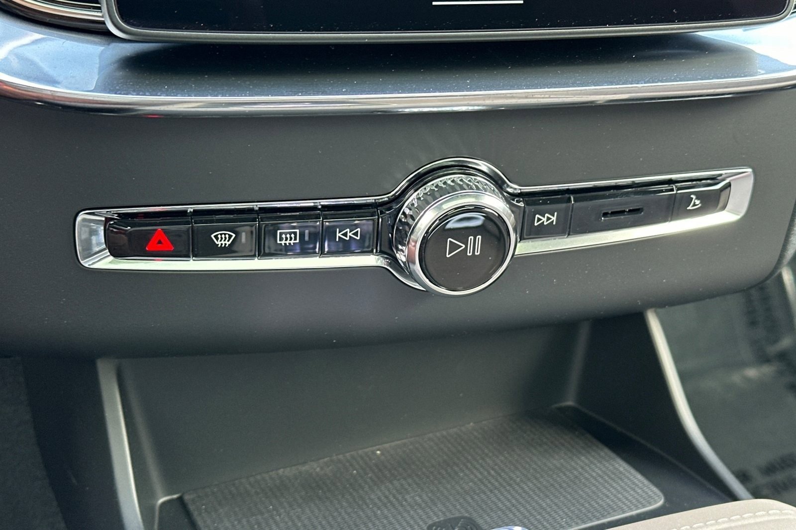 New 2026 Volvo XC90 T8 Plus image 24
