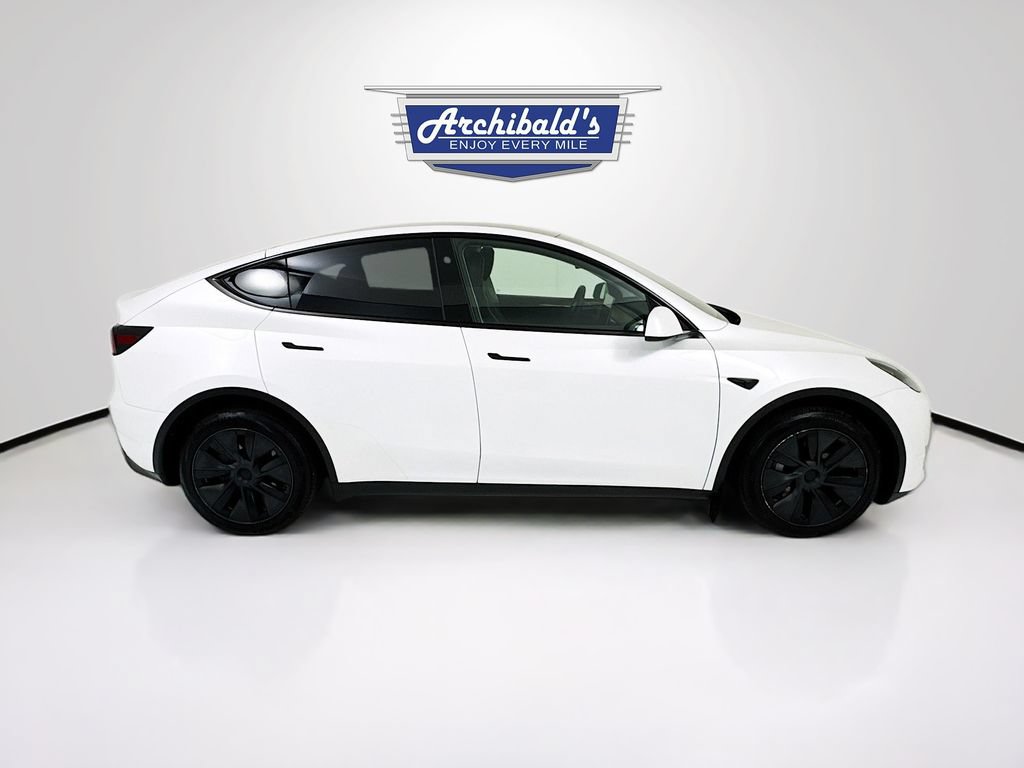 Used 2024 Tesla Model Y Long Range AWD/4WD image 8