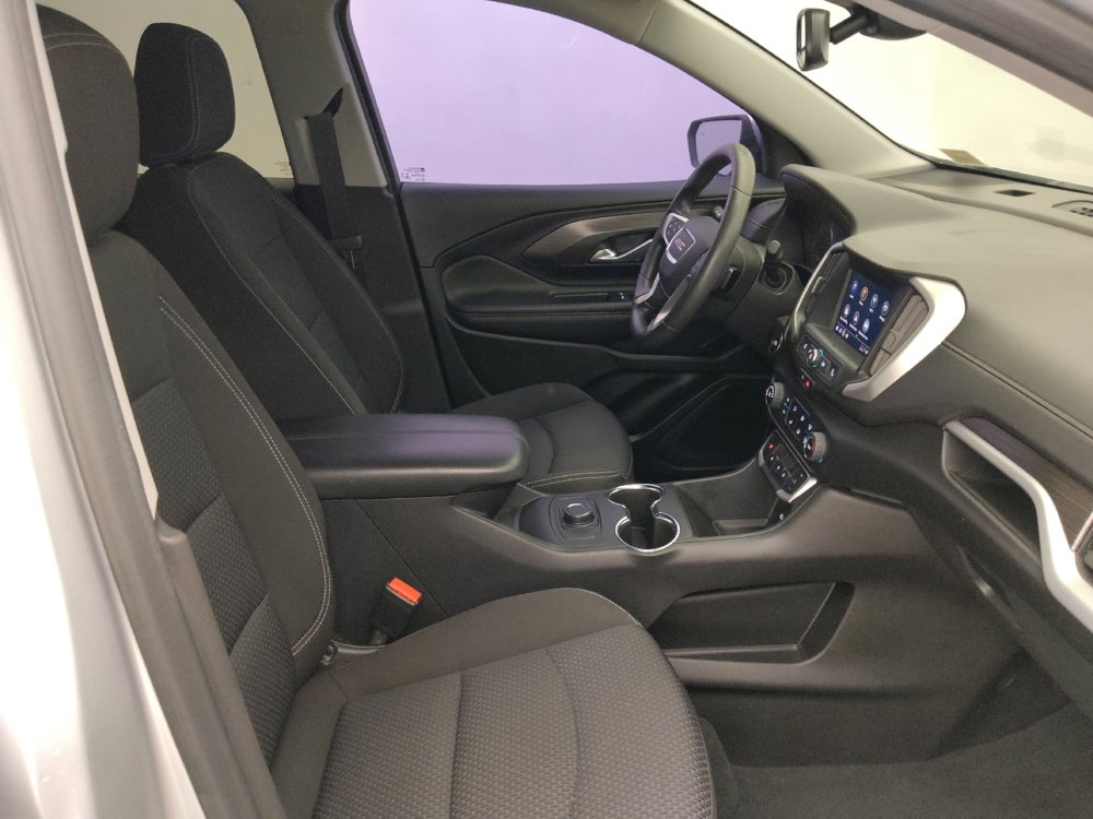 Used 2022 GMC Terrain SLE image 21
