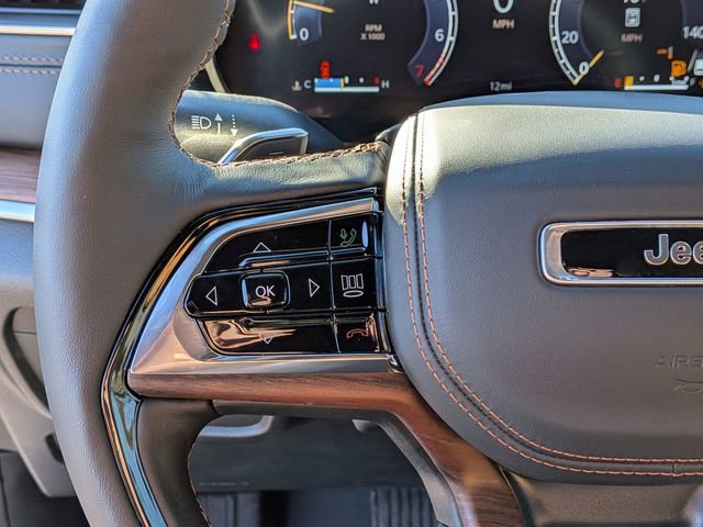 New 2025 Jeep Grand Cherokee Summit w/ Obsidian Package image 21