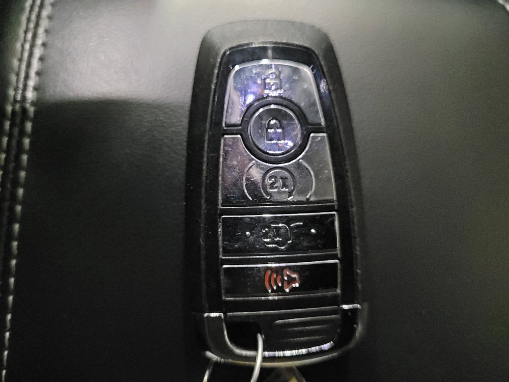 Used 2022 Lincoln Corsair AWD w/ Premium Package image 32