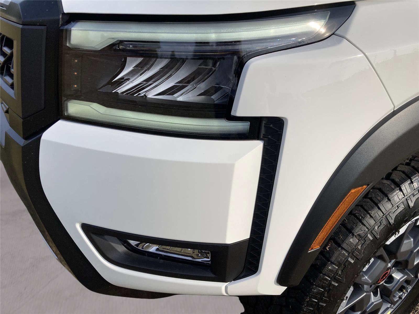 New 2026 Nissan Frontier PRO-4X w/ Pro-4x Convenience Package image 10