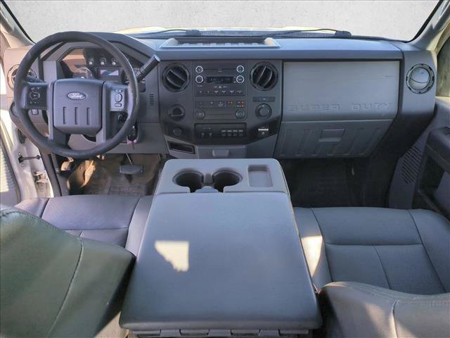 Used 2015 Ford F550 2WD Crew Cab Super Duty image 15
