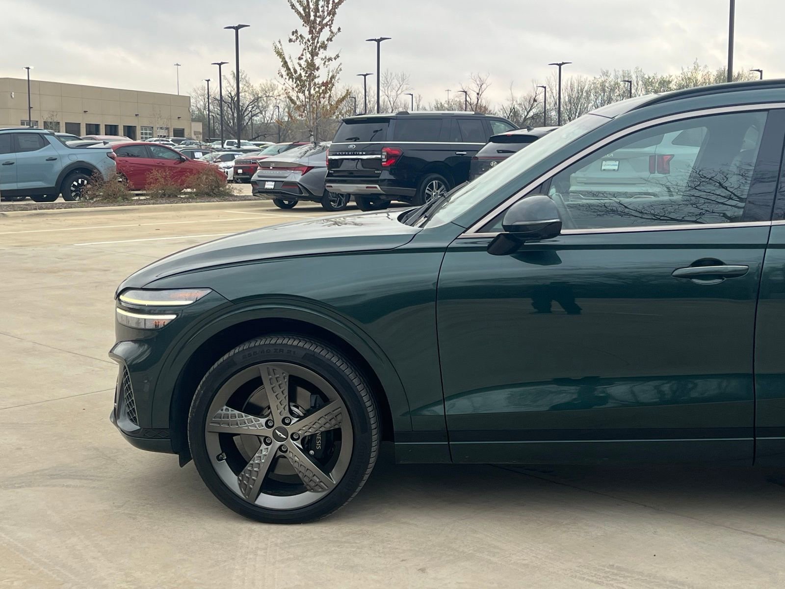 Used 2023 Genesis GV70 3.5T Sport w/ Sport Prestige Package image 7