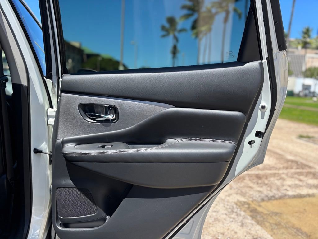 Used 2020 Nissan Murano SL w/ Cargo Package image 17