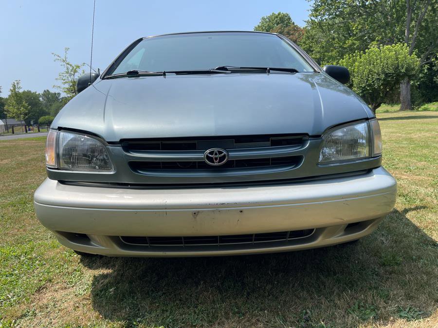 Used 1999 Toyota Sienna LE FWD image 20