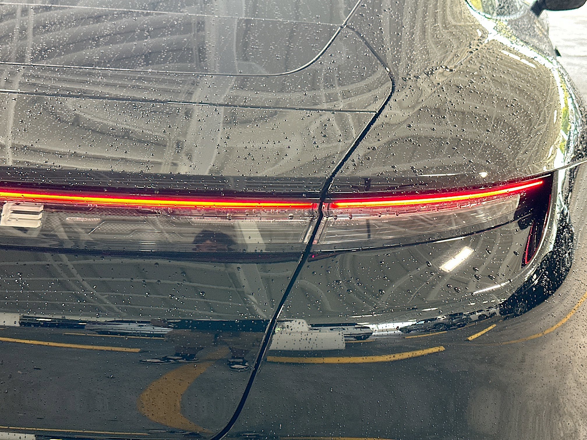 Used 2023 Porsche Taycan w/ Premium Package image 31