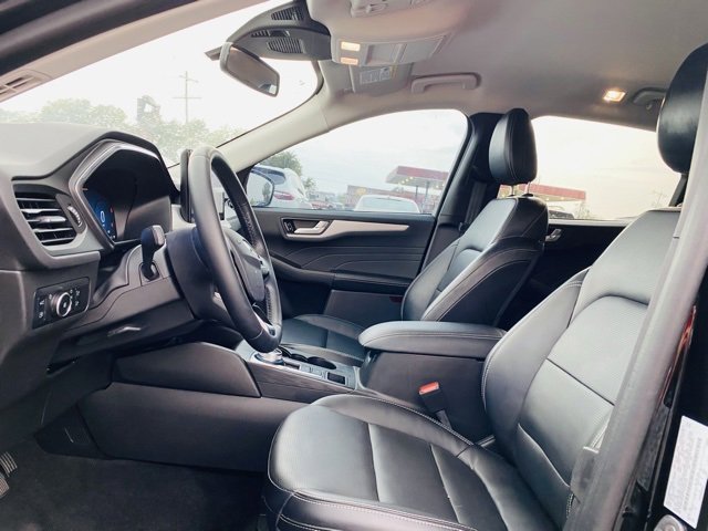 Used 2023 Ford Escape Platinum image 30