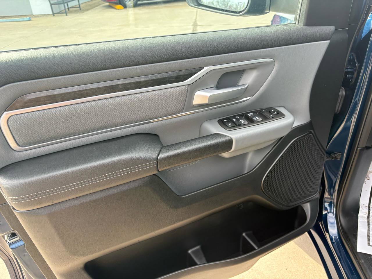 Used 2021 RAM 1500 Big Horn image 12